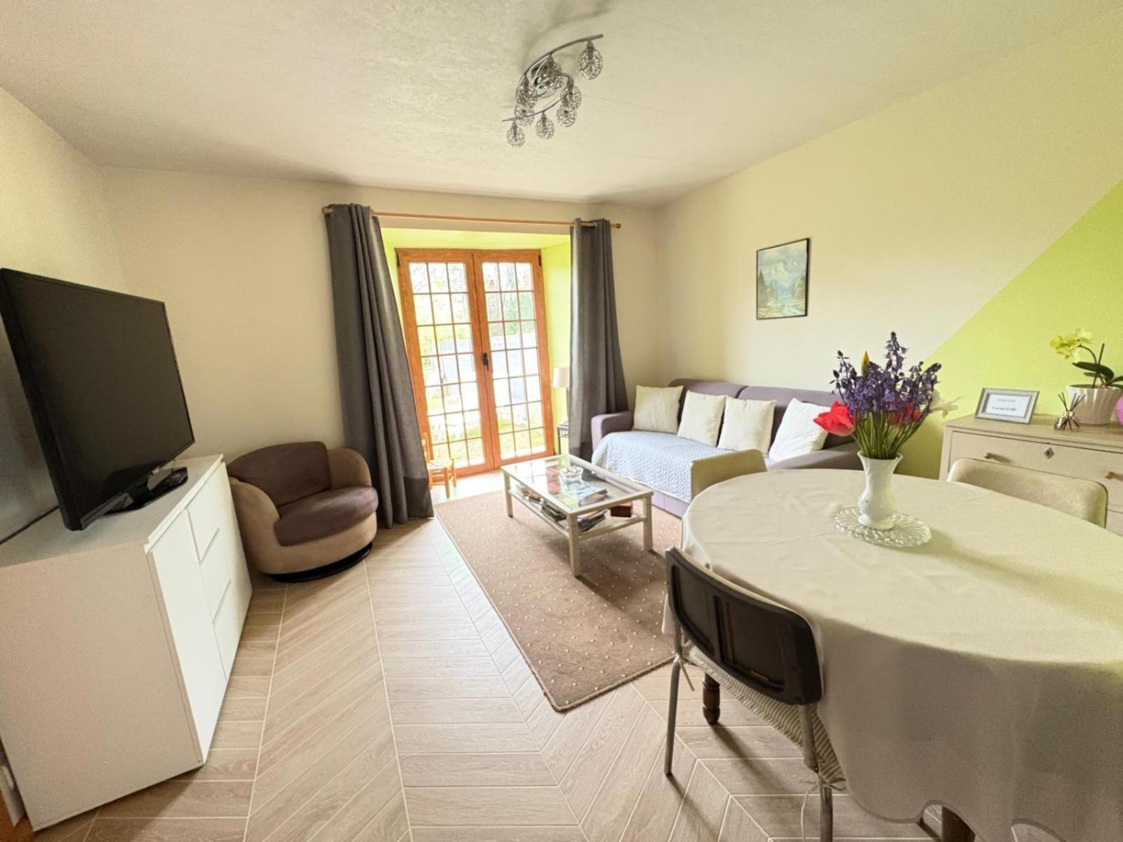 Chez Lucia A 15Min De Perigueux A 6Km Autoroute A89 Apartment Eglise-Neuve-de-Vergt Bagian luar foto