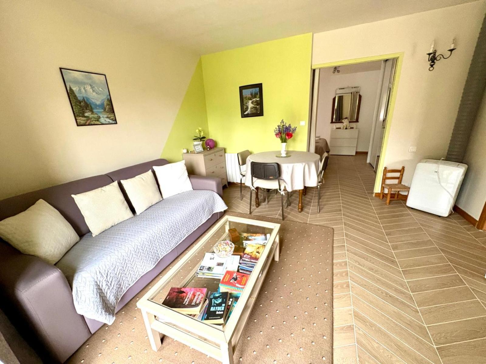 Chez Lucia A 15Min De Perigueux A 6Km Autoroute A89 Apartment Eglise-Neuve-de-Vergt Bagian luar foto